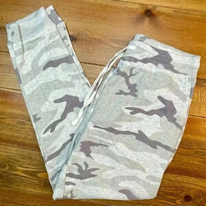 Dex | Camo Joggers / Cotton & Terry Interior | Women’s Medium